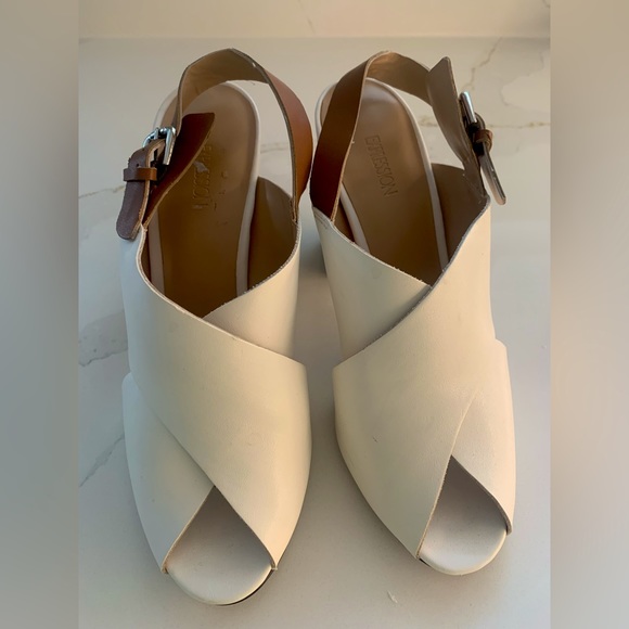 Expressions stunning chunky heels ❤️ - Picture 1 of 3